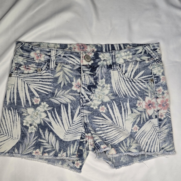 Cherokee Floral Denim Frayed-Hem Shorts (XL) – Tropical Palm & Blossom Print - Picture 1 of 5
